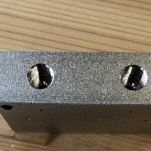 Распределительный блок 2х3/8 - 2х1/4, 100X40X25